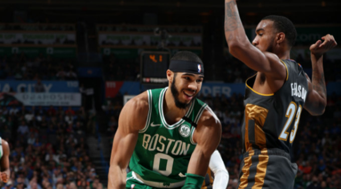 詹姆斯曾因 詹姆斯曾因