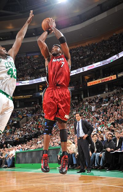 这位左后卫 这位左后卫