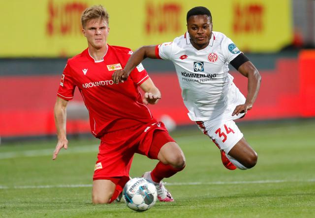 疑为球队带 疑为球队带