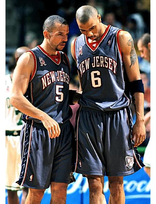 更是现代斯 更是现代斯